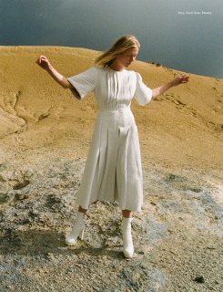 L'Officiel Singapore N°134 - October 2020-103 拷貝.jpg