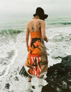 L'Officiel Singapore N°134 - October 2020-105 拷貝.jpg