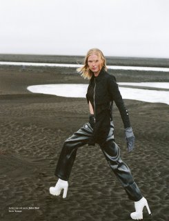L'Officiel Singapore N°134 - October 2020-108 拷貝.jpg