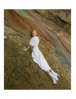 L'Officiel Singapore N°134 - October 2020-112 拷貝.jpg