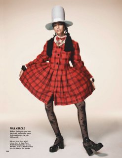 Vogue IN 11.2020_downmagaz.net-200 拷貝.jpg
