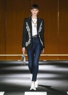 Dolce_Gabbana_DGDigitalShow_LOOK_A4-1468x2048.jpg