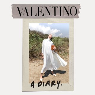 valentino_diary_spring_21_w_1080x1080_01.jpg