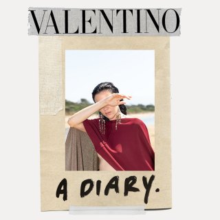 valentino_diary_spring_21_w_1080x1080_06.jpg