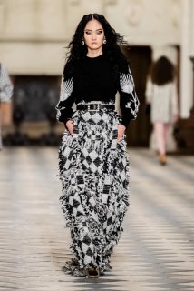 00010-Chanel-Pre-Fall-21.jpg