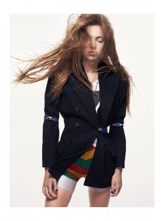 VI12 David Sims -story-1b.jpg