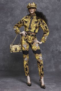 00013-MOSCHINO-PRE-FALL-21 拷貝.jpg