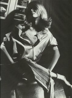 elle april russia 2003 04.jpg