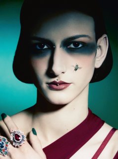 DM_Vouge_Italia-January2021_Carlijn_Jacobs-3A.jpg