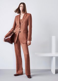 MAX-MARA-STUDIO-SS21-Giampaolo-Sgura-05.jpg.be8c24583fa5b0c852423b469144e0ea.jpg