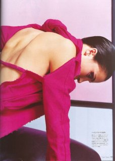 vogue-nippon-july-2003-visions-of-tahiti-07-isty.jpg