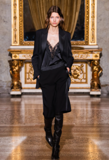 Mathilde Henning Ermanno Scervino Fall 2021 RTW MFW 3.png