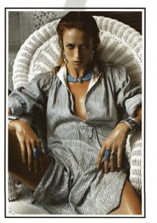 vogue-paris_march10_raquel-zimmermann_2.jpg