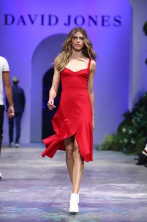 david-jones-spring-runway-2018-264808-1533767527723-main.750x0c (1).jpg