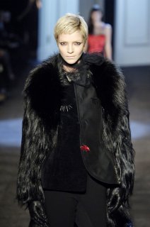 05339_celebrity_city_Lanvin_Paris_F_W_06_07_179_123_564lo.jpg