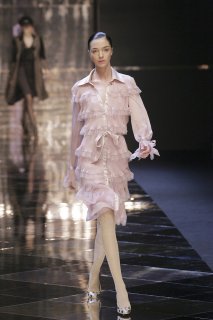 Valentino+Fall+2005+xLcvzoJKazOx.jpg