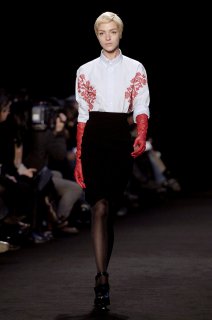 Givenchy+Fall+2006+0gB_i9quMmZx.jpg