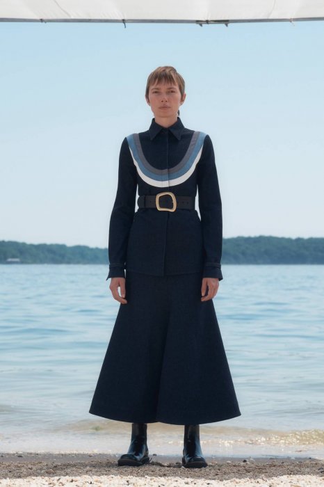 00021-Gabriela-Hearst-Resort-2022-credit-Zoe-Ghertner_40.jpg