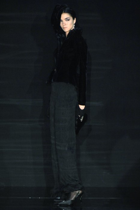 Armani+Prive+Fall+2005+-O-B-9_zP6Sx.jpg