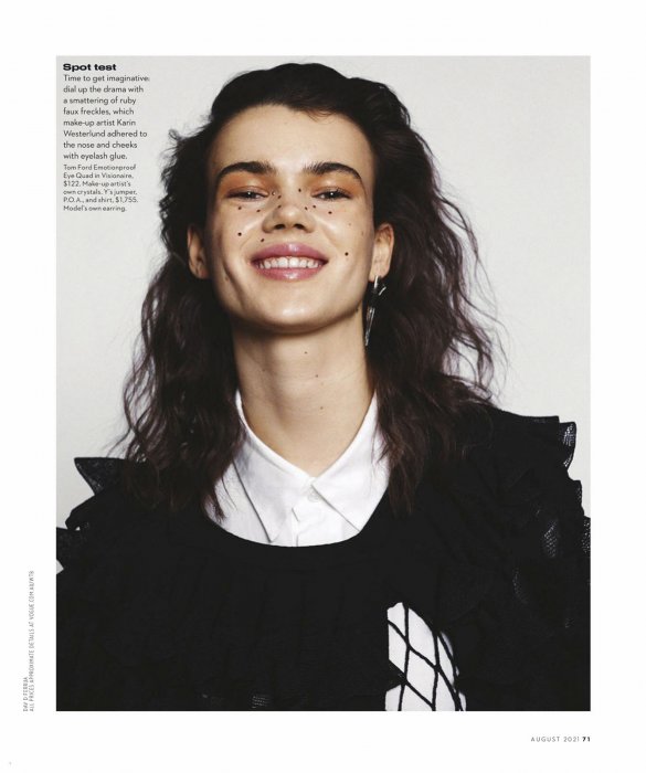 Vogue_Australia_-_August_2021-75 拷貝.jpg