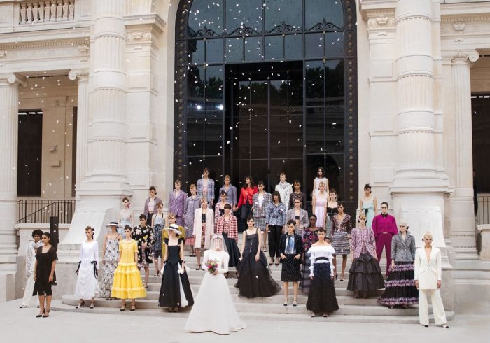 02-fw-2021-22-hc-show-finale-picture-copyright-chanel-2-jpg-1625605767.jpg