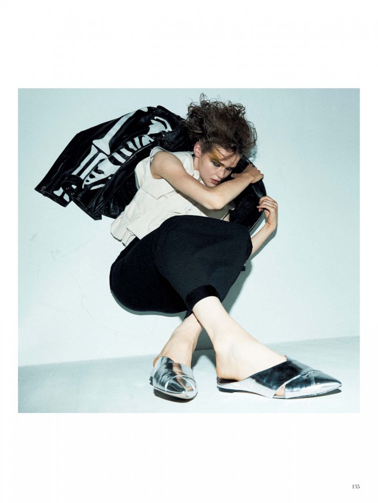 Harpers Bazaar Japan 10082021_downmagaz.net-125 拷貝.jpg