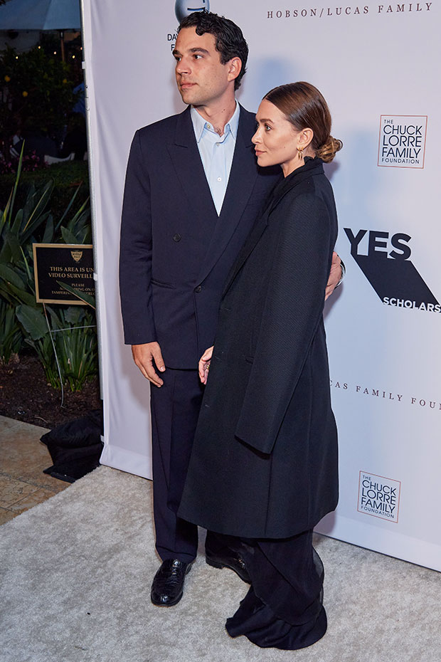 ashley-olsen-with-new-boyfriend-louie-eisner-shutterstock-embed1.jpg