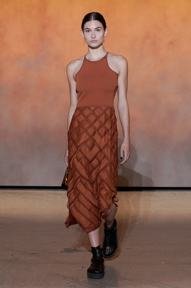 Grace Elizabeth Hermes Spring 2022 RTW PFW 1.jpg