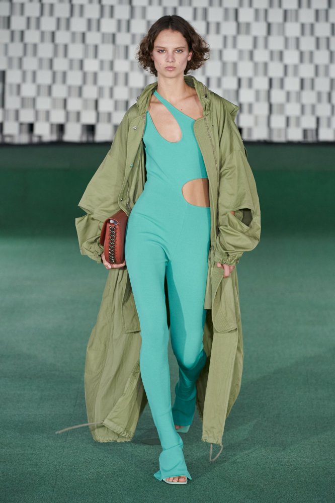 Giselle Norman Stella McCartney Spring 2022 RTW PFW 1.jpg