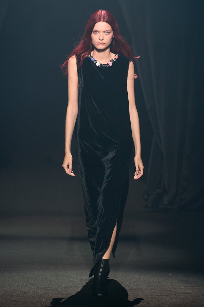 00028-AZ-Factory-Spring-22-RTW-Paris-credit-gorunway.jpeg