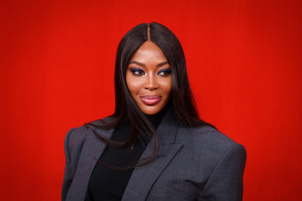 Naomi+Campbell+Balenciaga+Runway+Paris+Fashion+cvB2q3gtCDKx.jpg