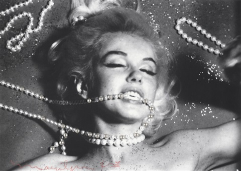 bert-stern-marilyn-monroe-with-pearls.jpg