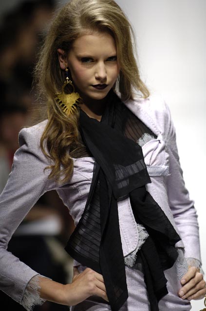 photo_mid_def_1350007.jpg photo_mid_def_1350007.jpg