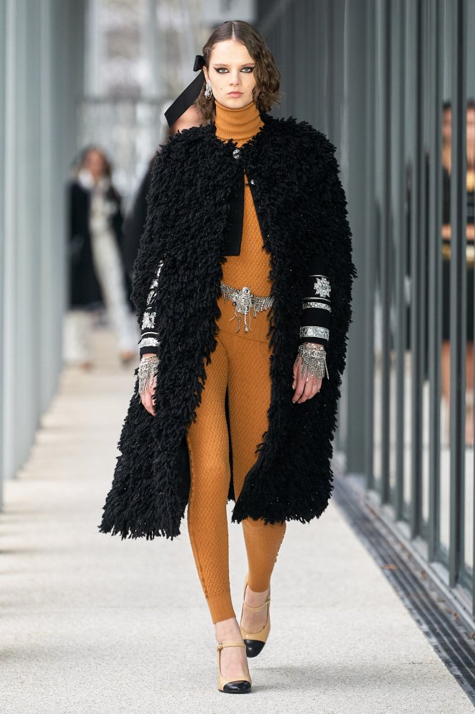 Giselle Norman  Chanel Pre Fall 2022 1.jpg