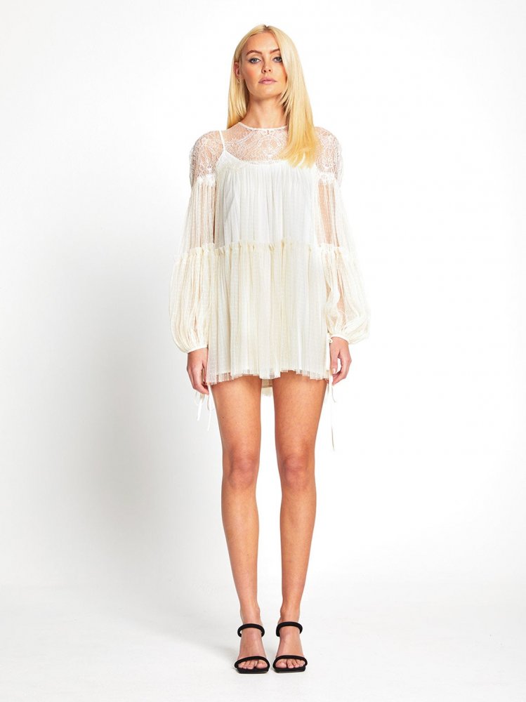 AMD35145-CREAM-AliceMcCALL_036_0905_RT_2000x.jpeg