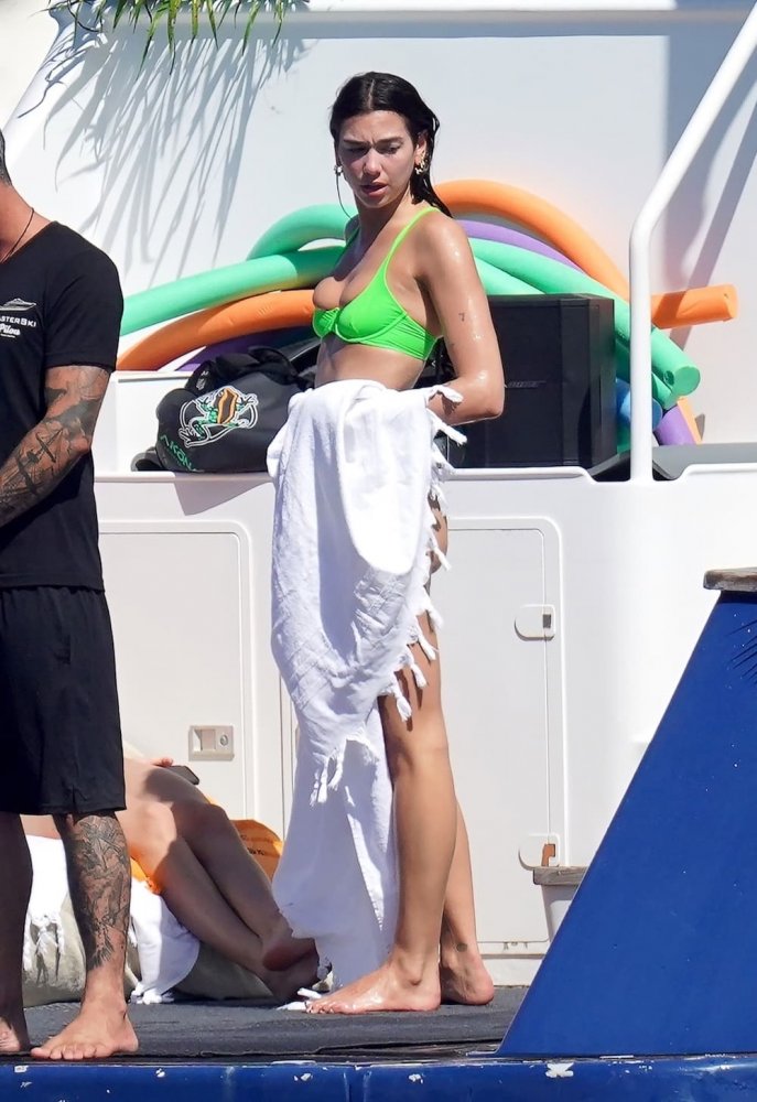 dua-lipa-sexy-hot-bikini-body-in-st-barts-after-anwar-hadid-split-2021-3.jpg