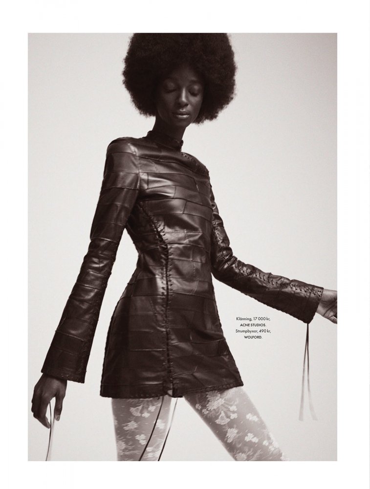 ELLE - SE 022022_downmagaz.net-94 拷貝.jpg