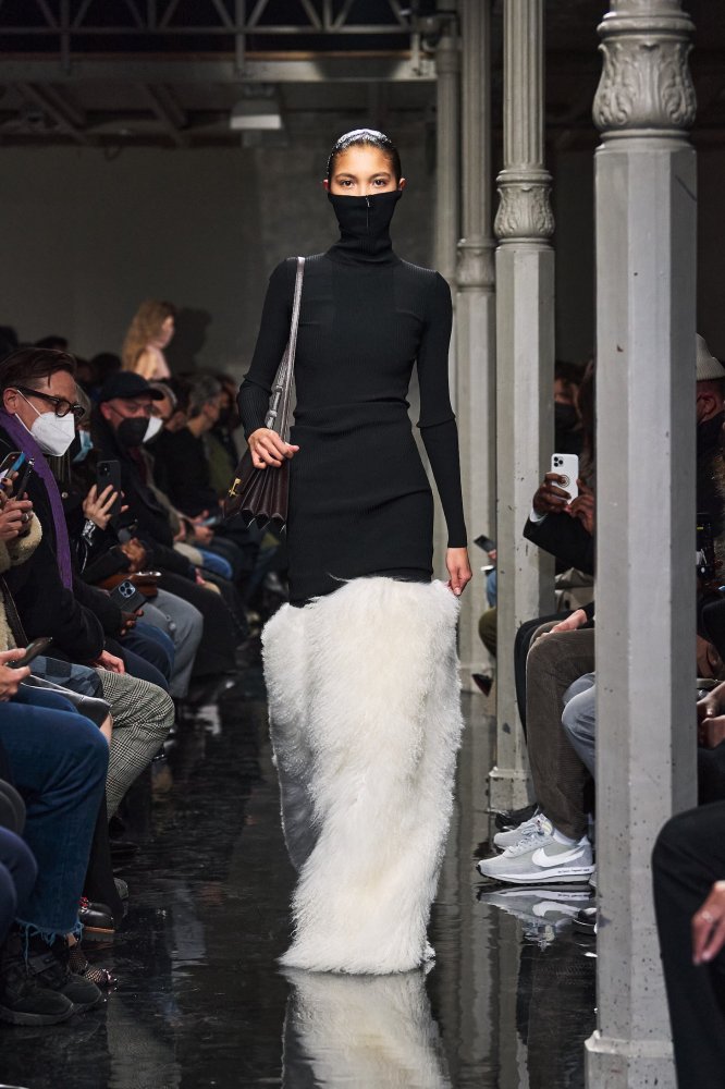 Alaia-SF22-look_21.jpeg