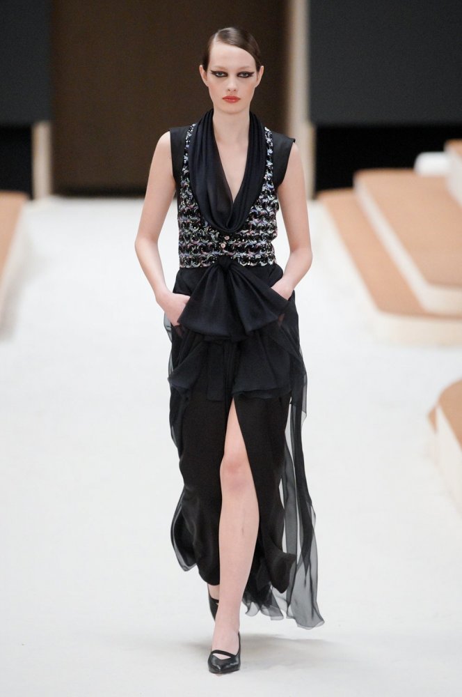 Chanel Haute Couture S/S 2022 Paris | the Fashion Spot