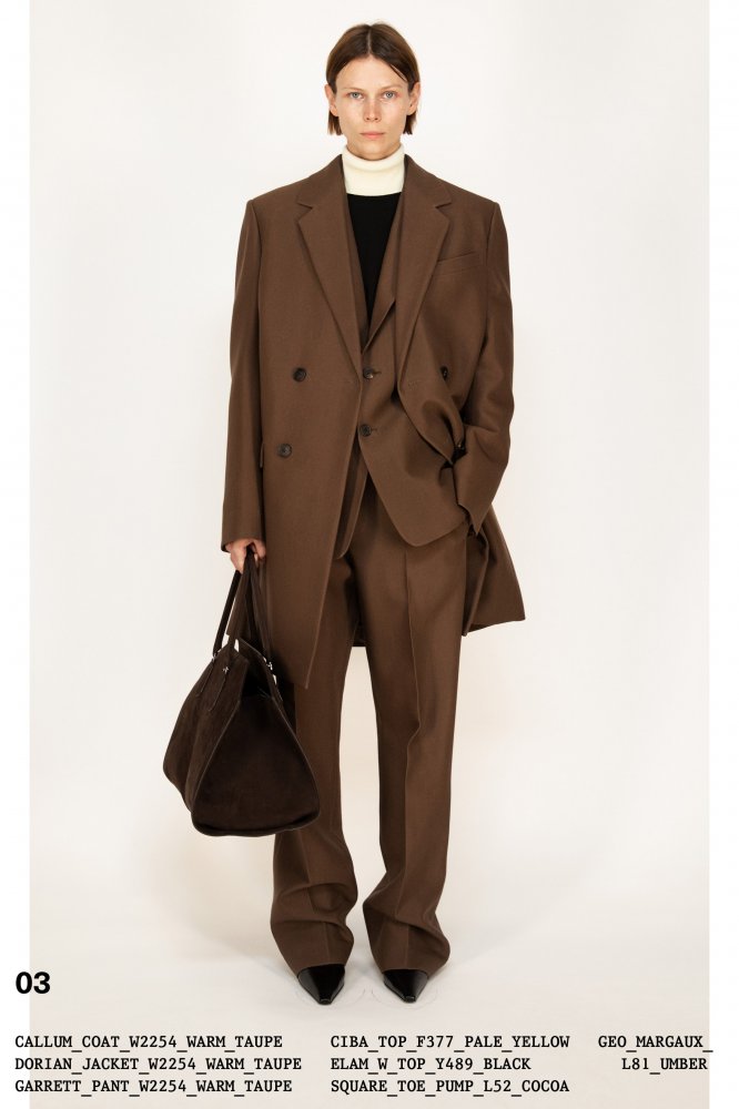 00003-The-Row-Fall-2022-New-York-credit-brand.jpeg