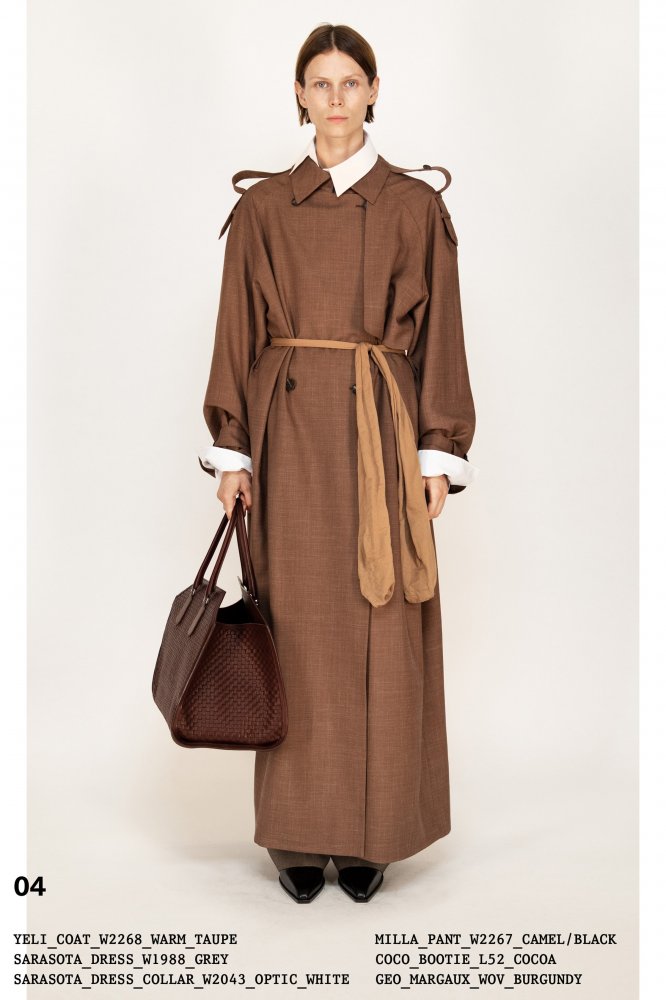 00004-The-Row-Fall-2022-New-York-credit-brand.jpeg