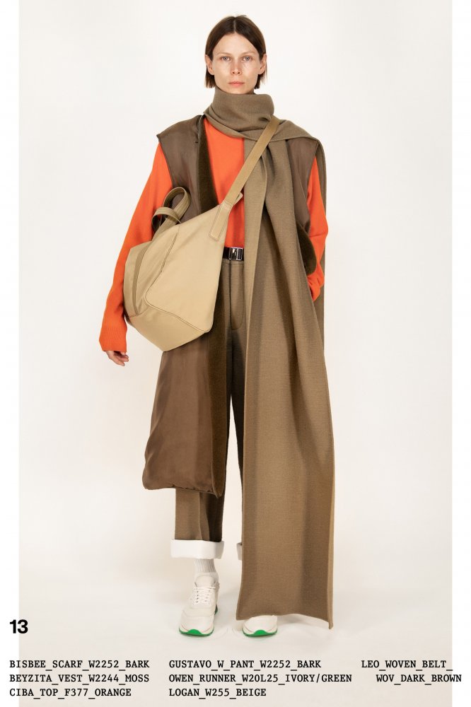 00013-The-Row-Fall-2022-New-York-credit-brand.jpeg