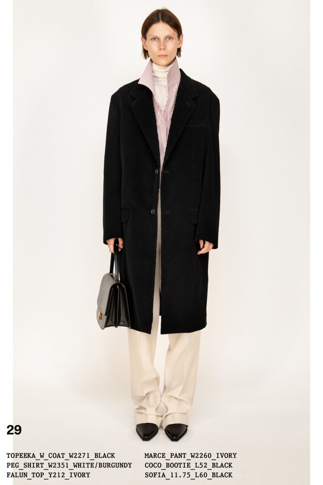 00029-The-Row-Fall-2022-New-York-credit-brand.jpeg