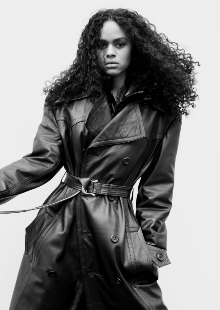 MIKA SANTOS - OUI MANAGEMENT Portfolio_25.jpg