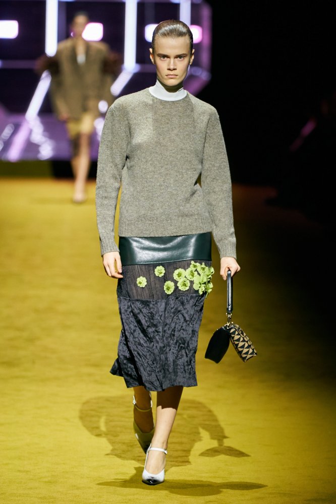 00042-prada-fall-2022-ready-to-wear-milan-credit-alessandro-lucioni-gorunway.jpg