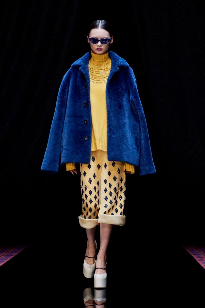 00026-lanvin-fall-22-ready-to-wear-paris-credit-brand.jpg