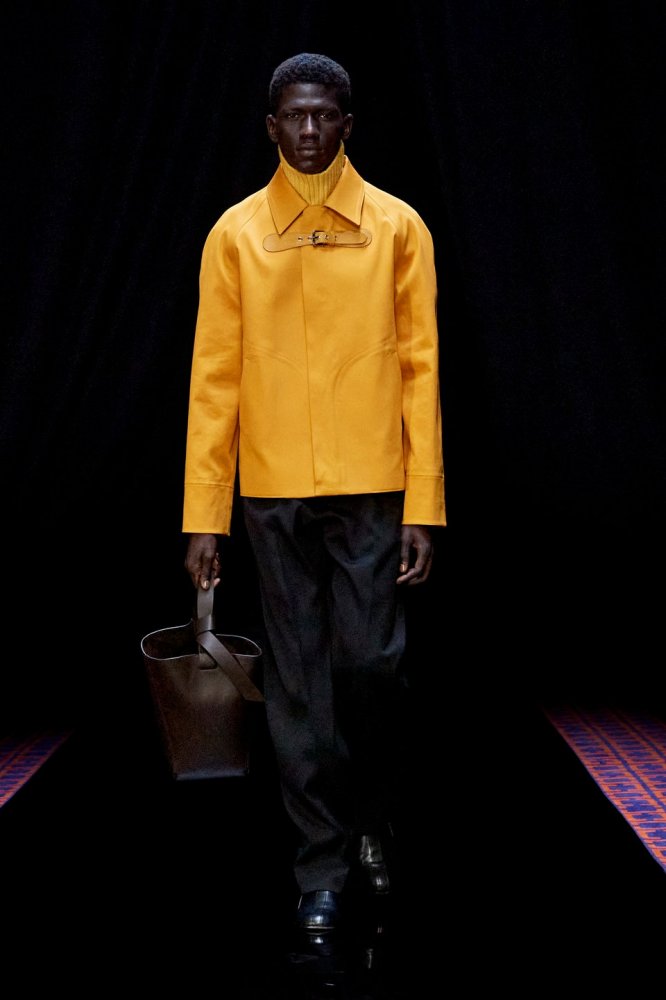 00033-lanvin-fall-22-ready-to-wear-paris-credit-brand.jpg