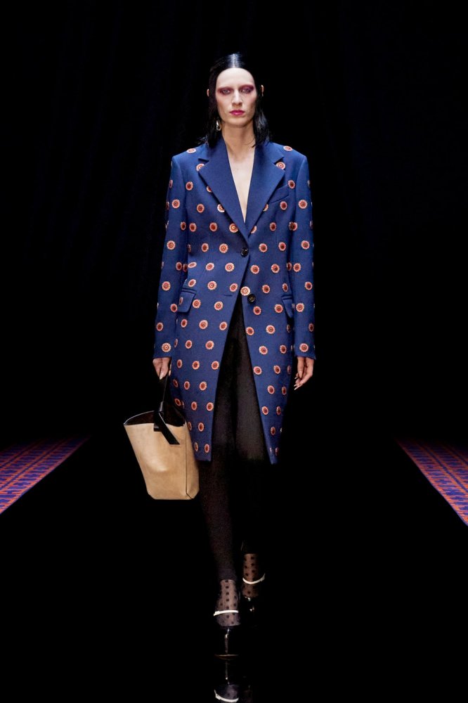 00035-lanvin-fall-22-ready-to-wear-paris-credit-brand.jpg