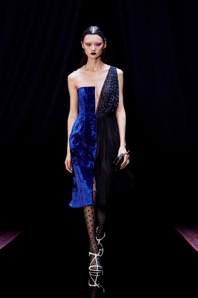 00040-lanvin-fall-22-ready-to-wear-paris-credit-brand.jpg