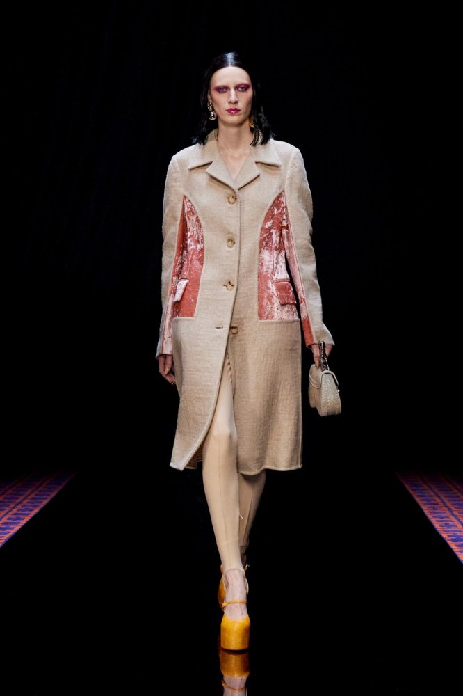 00046-lanvin-fall-22-ready-to-wear-paris-credit-brand.jpg